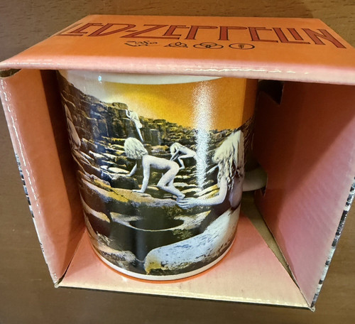New official licenced boxed - licenced,
