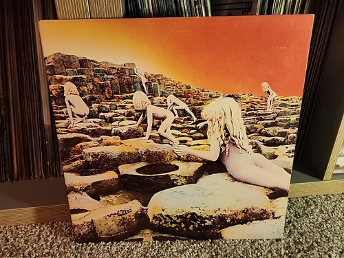 Led zeppelin houses the - zeppelin,